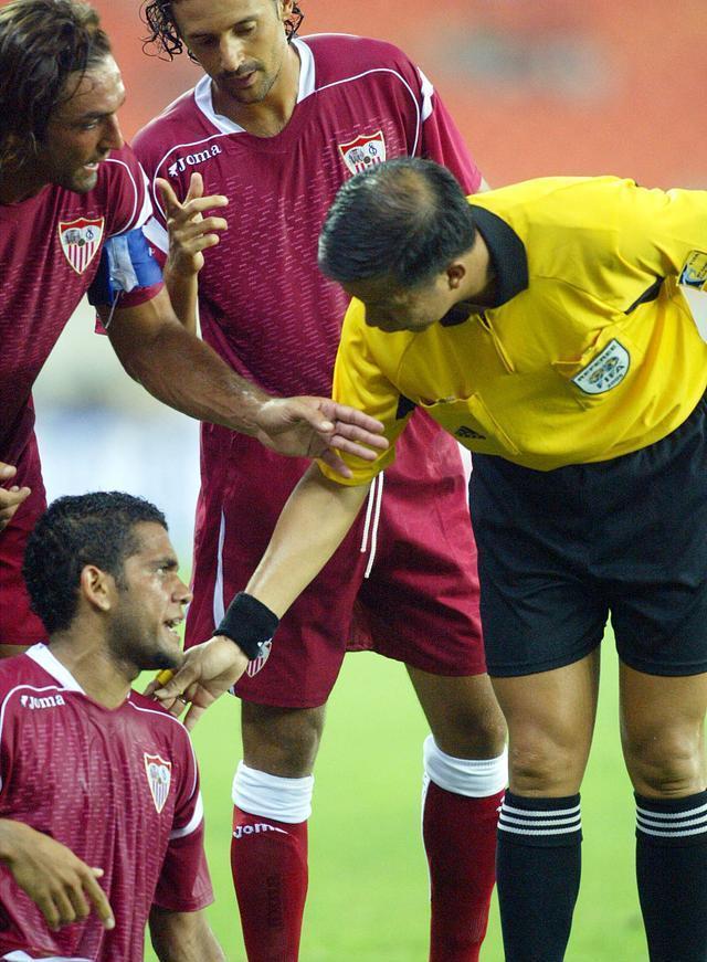 转折点！塞维利亚队长鼓劲，CBA季后赛赛前攻防权衡，底气十足，更衣室氛围转暖(新疆队成为cba第一支晋级季后赛球队)-一电竞